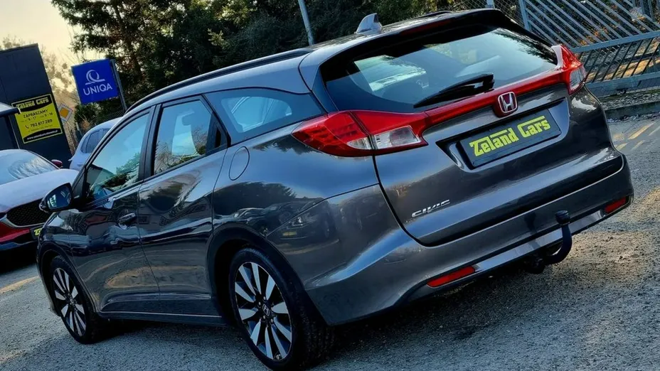 HONDA Civic -