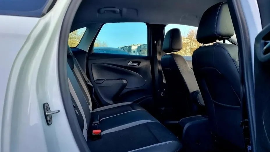 OPEL Crossland X -