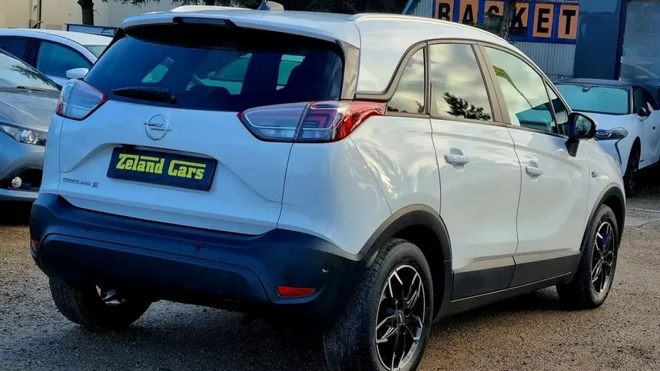 OPEL Crossland X -