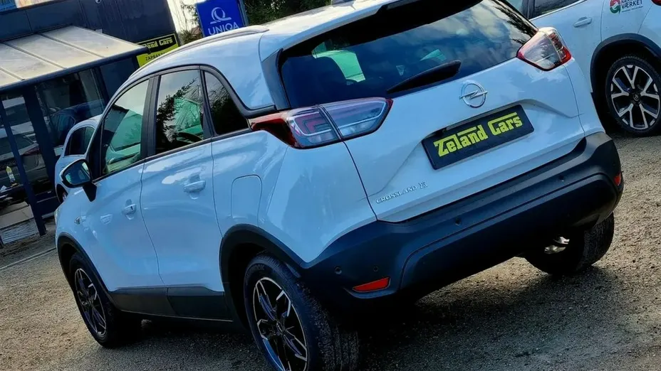 OPEL Crossland X -