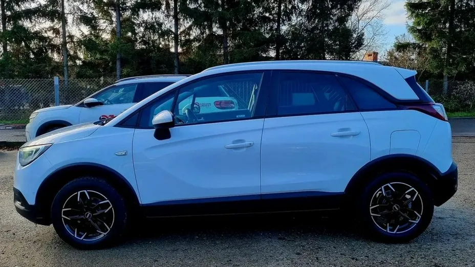 OPEL Crossland X -