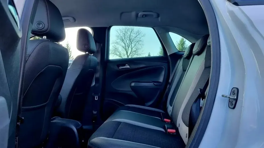 OPEL Crossland X -