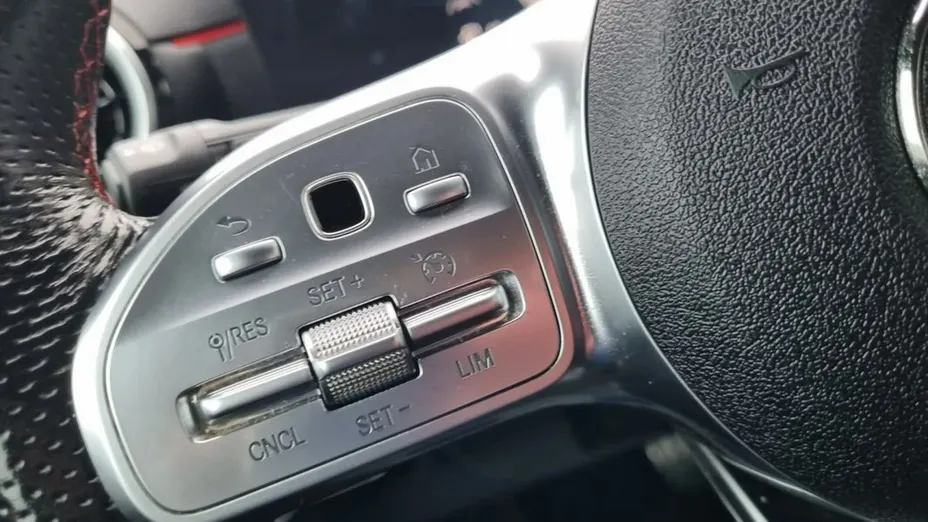 MERCEDES-BENZ A Klasa -