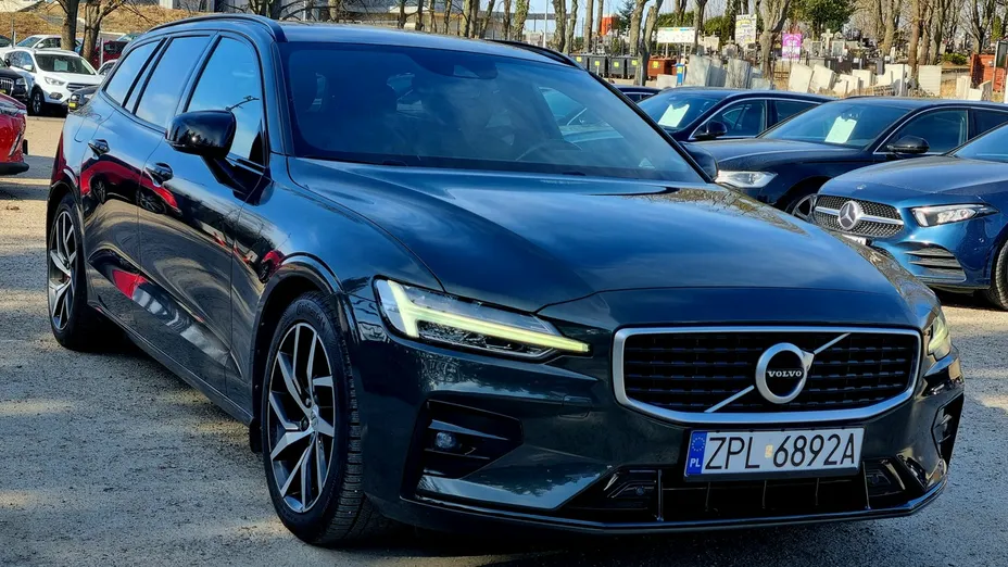 VOLVO V60 -