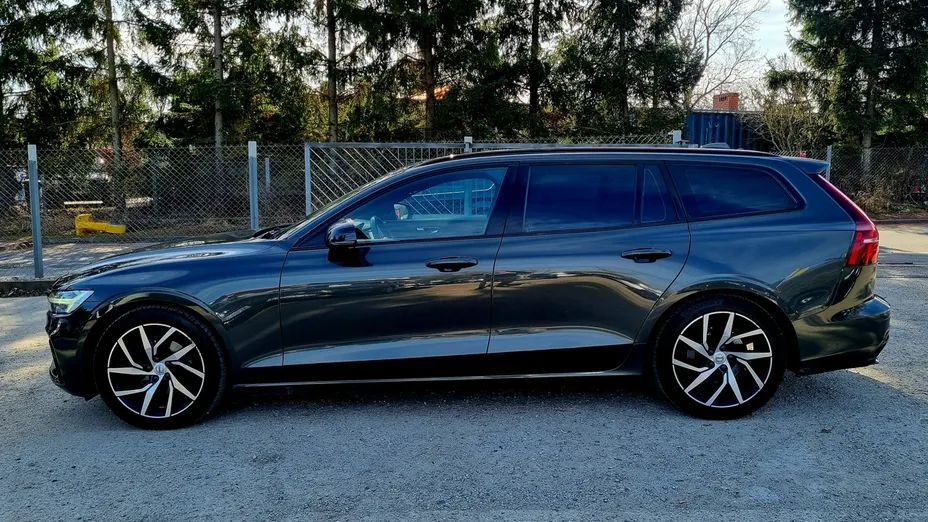 VOLVO V60 -
