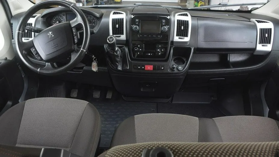 PEUGEOT Boxer -