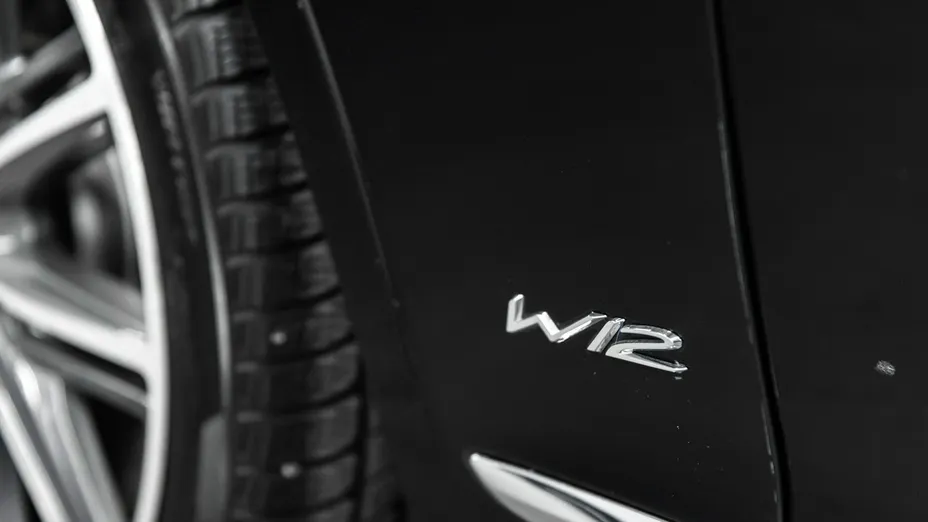 BENTLEY Continental Flying Spur/Flying Spur -