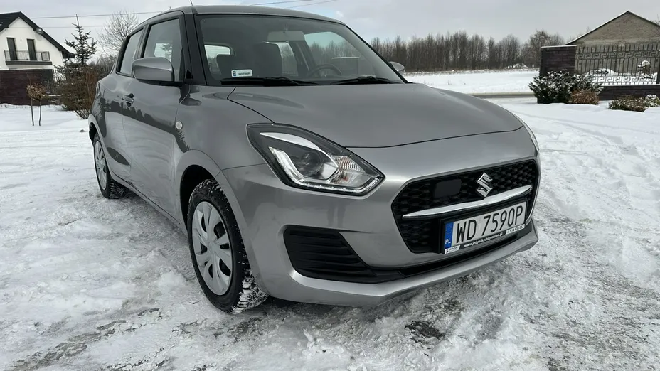 SUZUKI Swift -