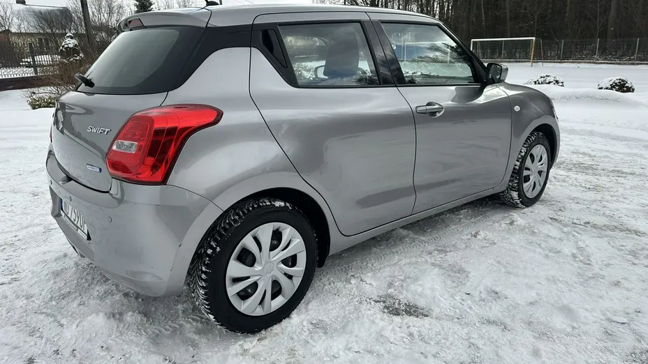 SUZUKI Swift -