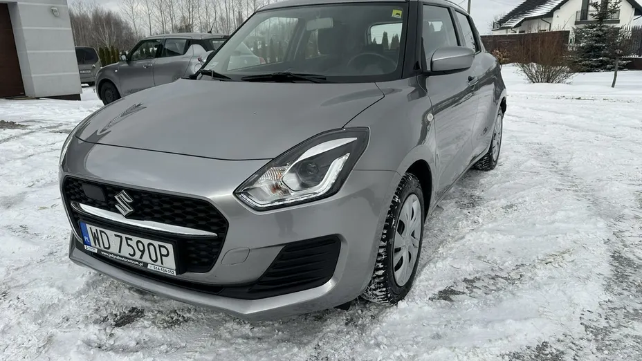 SUZUKI Swift -