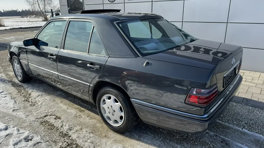 MERCEDES-BENZ E Klasa -