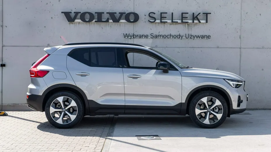VOLVO XC40 -