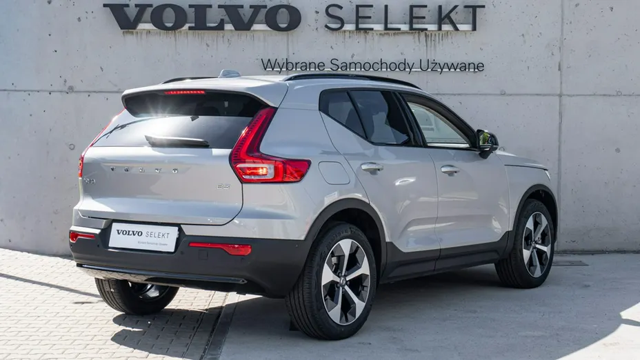 VOLVO XC40 -