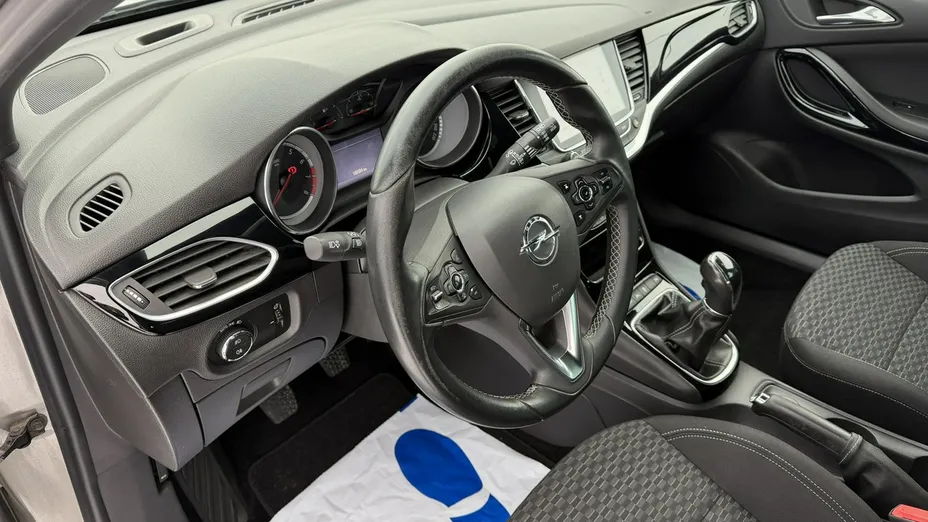 OPEL Astra -