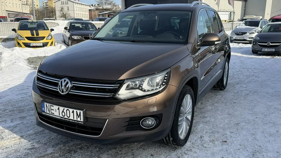 VOLKSWAGEN Tiguan -