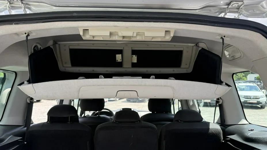 PEUGEOT Partner -