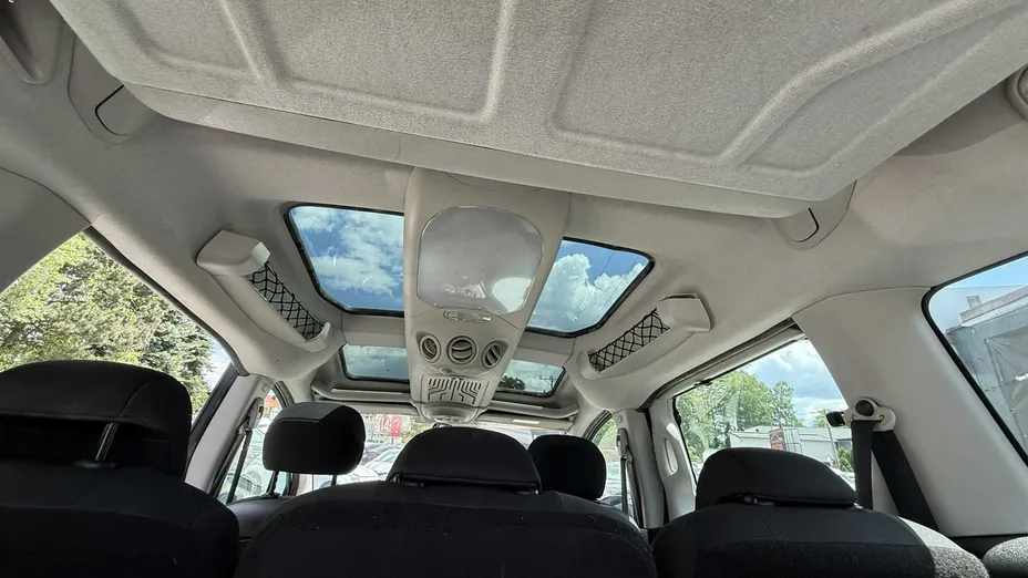PEUGEOT Partner -