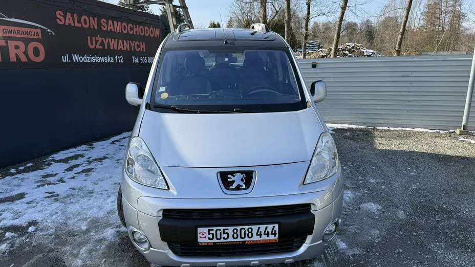 PEUGEOT Partner -