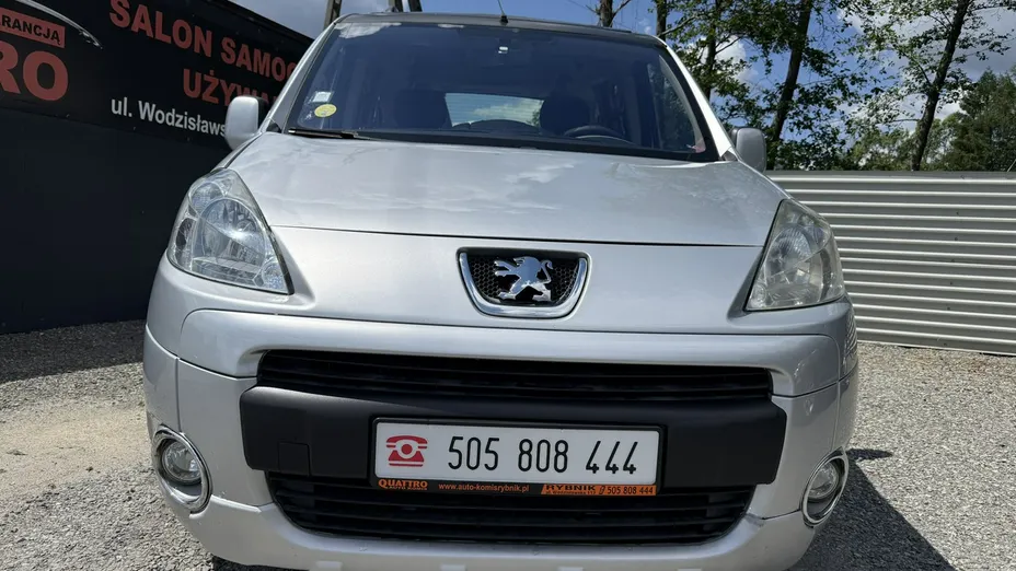 PEUGEOT Partner -