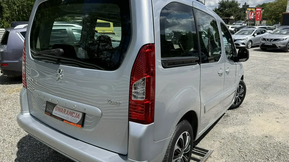 PEUGEOT Partner -