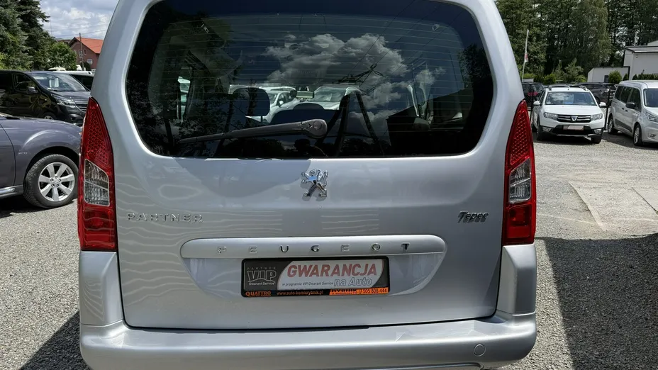 PEUGEOT Partner -