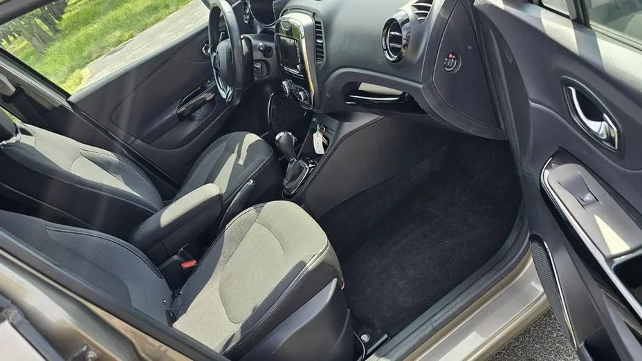 RENAULT Captur -