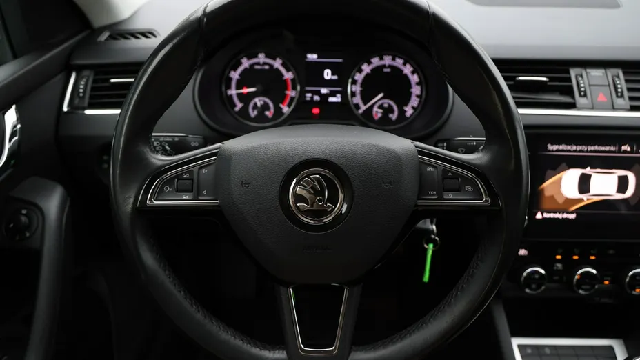 SKODA Octavia -