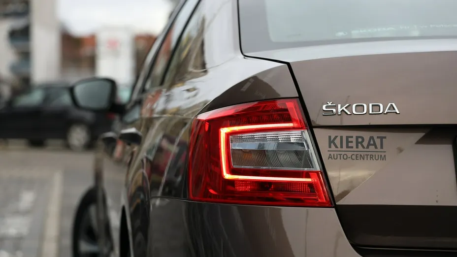 SKODA Octavia -