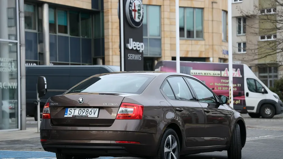 SKODA Octavia -
