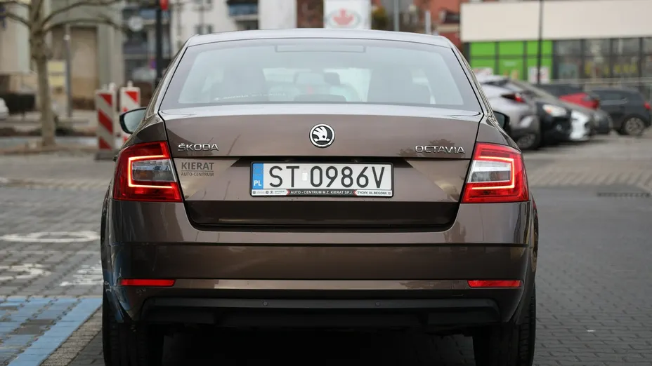 SKODA Octavia -