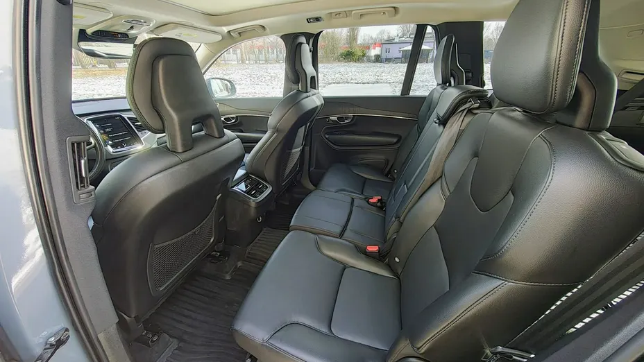 VOLVO XC90 -