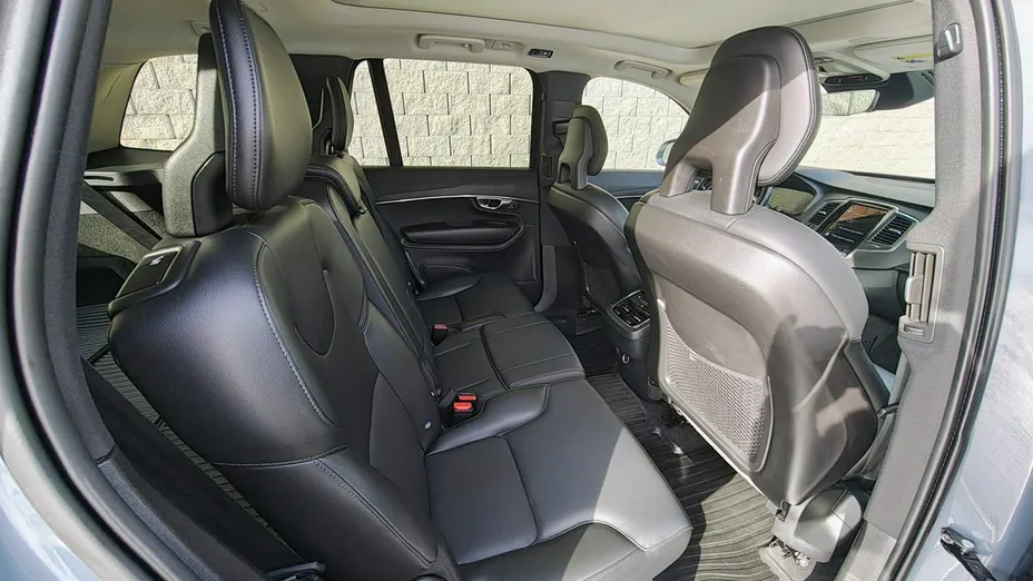 VOLVO XC90 -