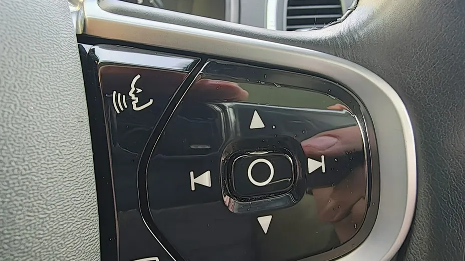 VOLVO XC90 -