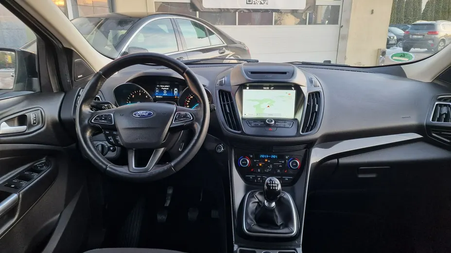 FORD Kuga -