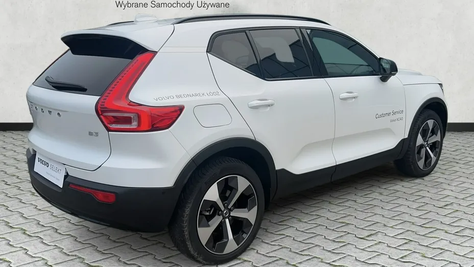VOLVO XC40 -