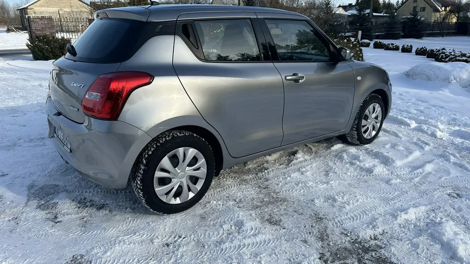 SUZUKI Swift -