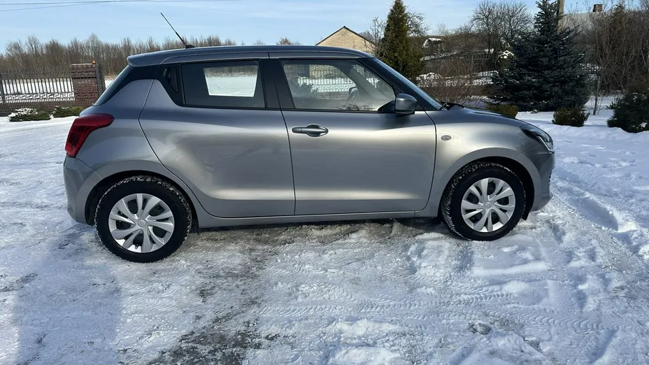 SUZUKI Swift -
