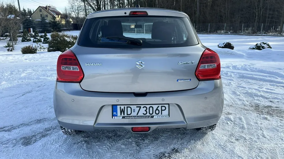 SUZUKI Swift -