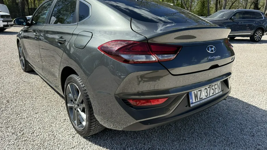HYUNDAI i30 -
