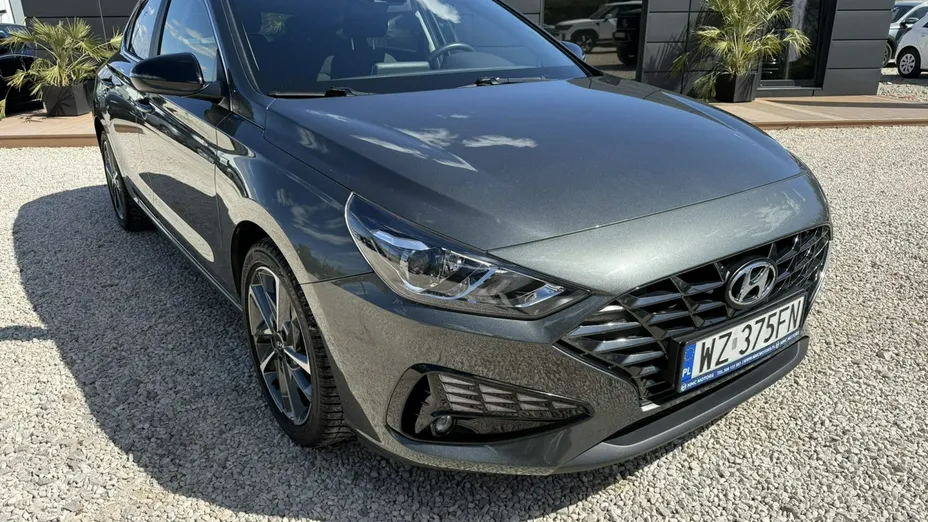 HYUNDAI i30 -