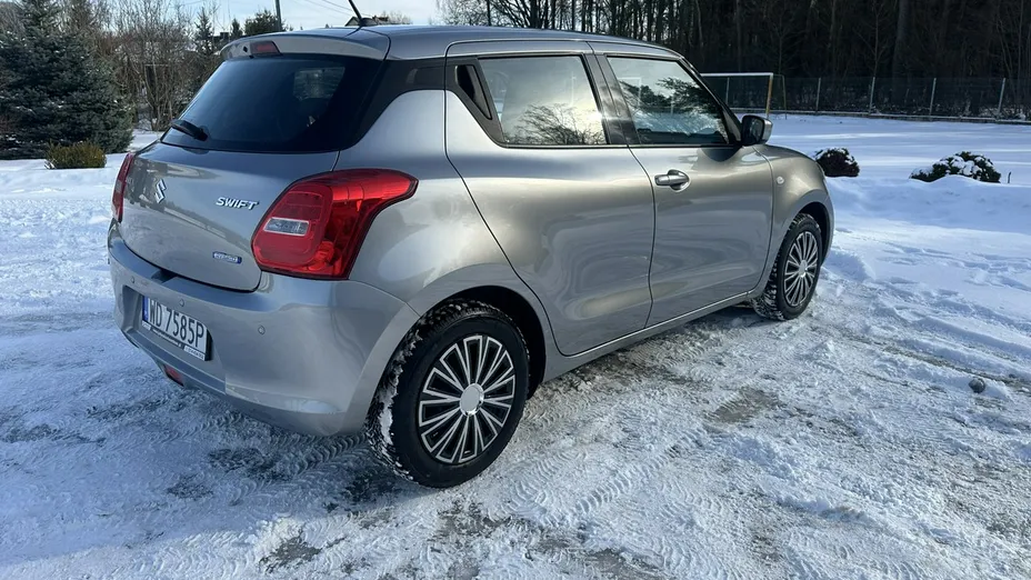 SUZUKI Swift -