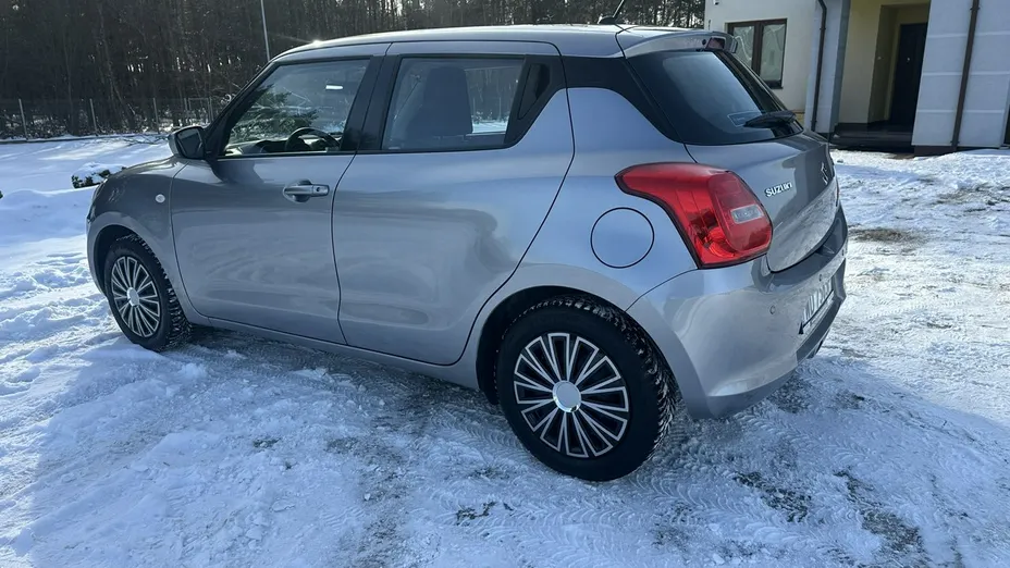 SUZUKI Swift -