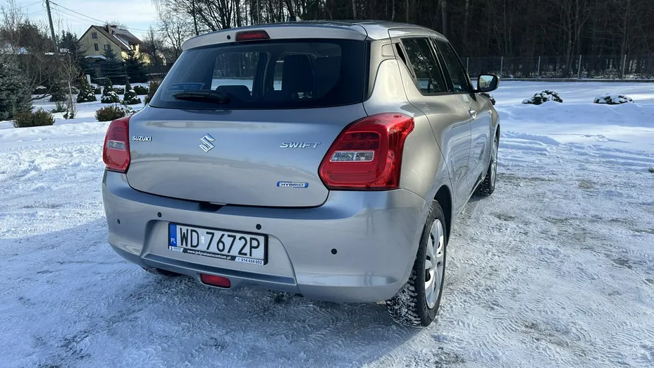SUZUKI Swift -