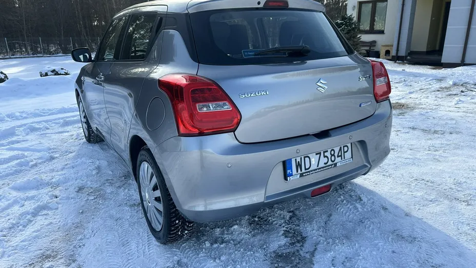 SUZUKI Swift -