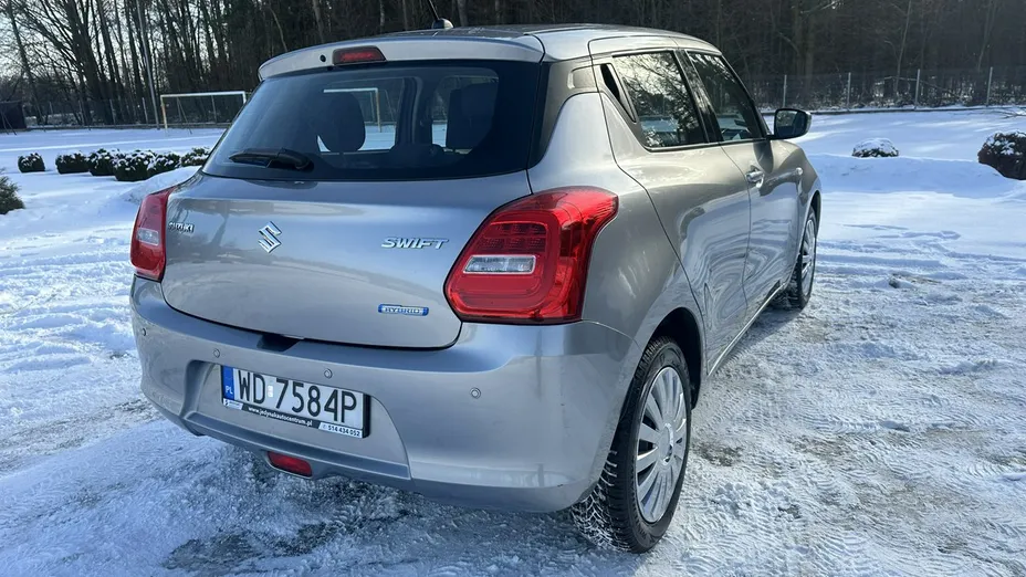 SUZUKI Swift -