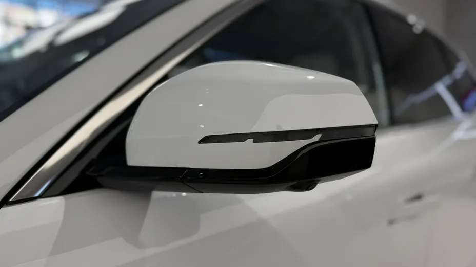GEELY EX5 -