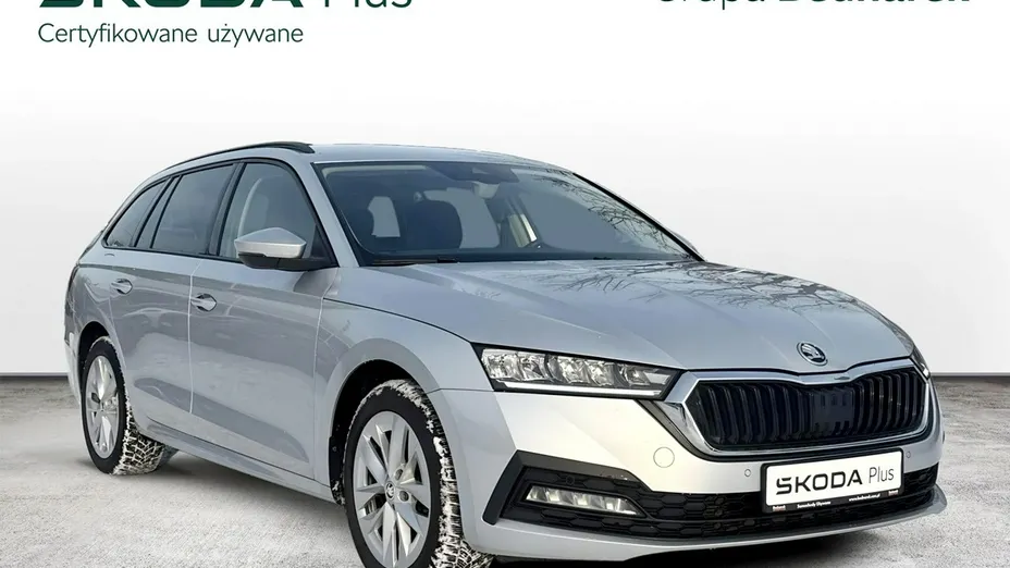 SKODA Octavia -