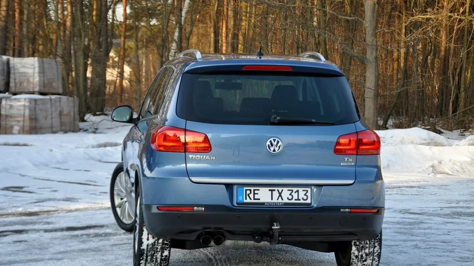 VOLKSWAGEN Tiguan -