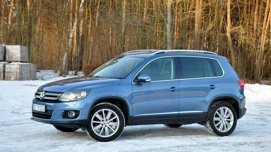 VOLKSWAGEN Tiguan -