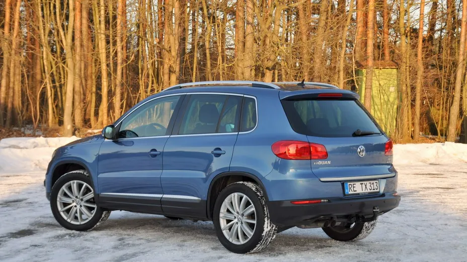 VOLKSWAGEN Tiguan -